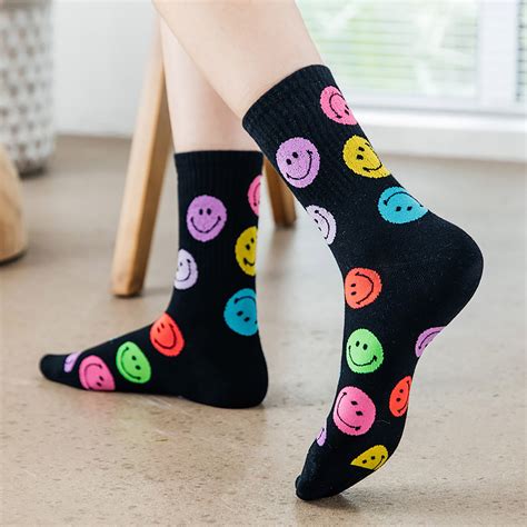 socks emoji pattern.